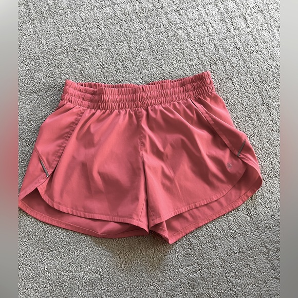 Athleta Pants - Athleta Women's Shorts Size S - Coral/Pink